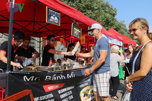 Le Vietnam à la Fête gastronomique asiatique de Prague - ảnh 1