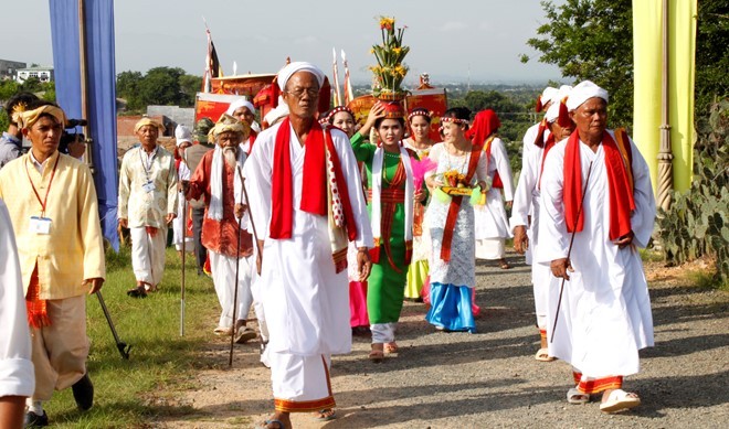 Les Chams de Ninh Thuan fêtent le Katé  - ảnh 1