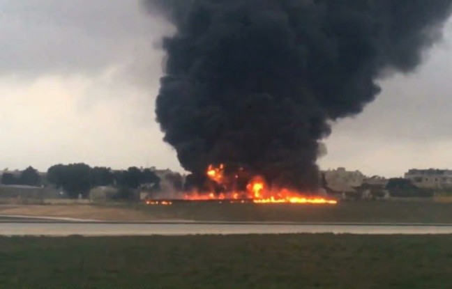 5 Français tués dans un accident d'avion à Malte  - ảnh 1