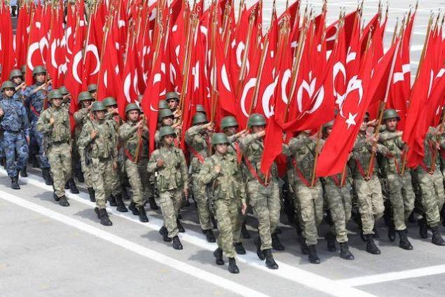 Après les purges, la Turquie cherche à recruter 30.000 nouveaux soldats - ảnh 1