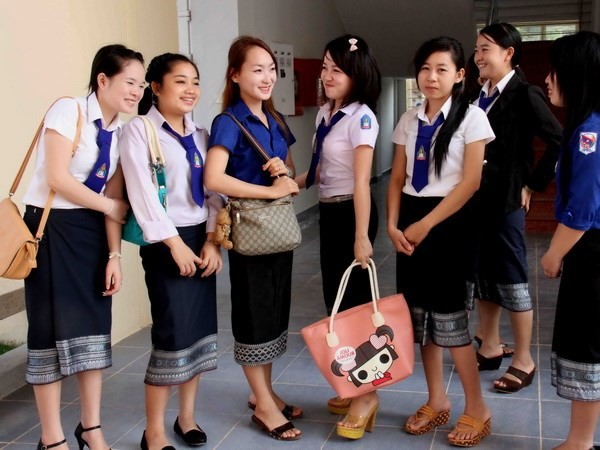 Combien d’étudiants laotiens font leurs études au Vietnam? - ảnh 1