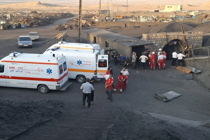 Explosion d’une mine de charbon en Iran: 30 personnes tuées - ảnh 1