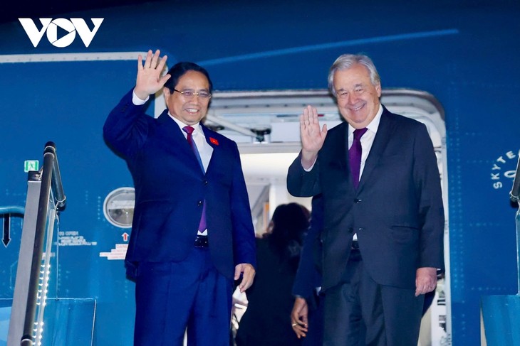 Pham Minh Chinh en route pour la Malaisie à l’occasion du 47ᵉ Sommet de l’ASEAN - ảnh 1