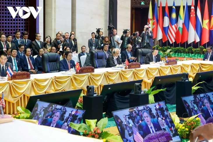 PM urges further promoting ASEAN-US relations - ảnh 1