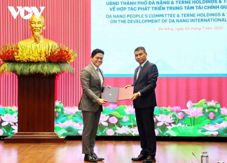 Da Nang teams up with Singapore partner to develop International Financial Centre - ảnh 1