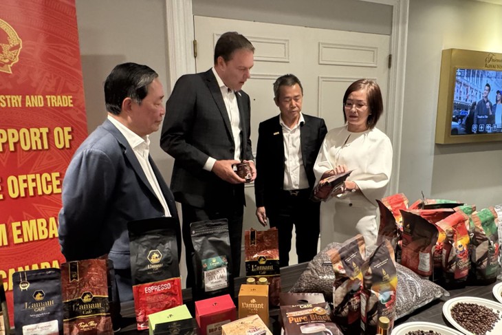 Vietnamese coffee promoted in Canadian market  - ảnh 1