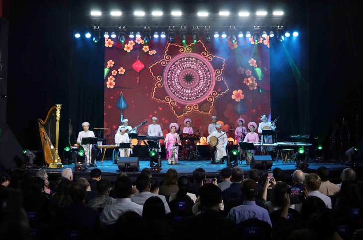 HCMC hosts cultural exchange with Liverpool - ảnh 1