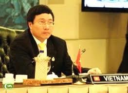 Menteri Luar Negeri Vietnam Pham Binh Minh telah melakukan kunjungan resmi di Brunei Darussalem - ảnh 1