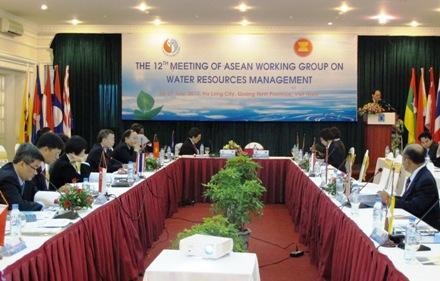 Pembukaan Konferensi ke-12 Kelompok Kerja ASEAN tentang pengelolaan kekayaan air - ảnh 1