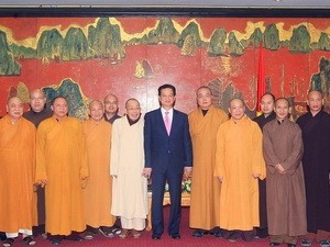 PMVN NguyenTan Dung menerima Dewan Pengurus Besar Sangha Buddha Vietnam - ảnh 1