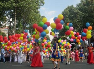 Aktivitas-aktivitas memperingati  ulang tahun ke-38 pembebasan total Vietnam Selatan dan penyatuan Tanah Air - ảnh 1