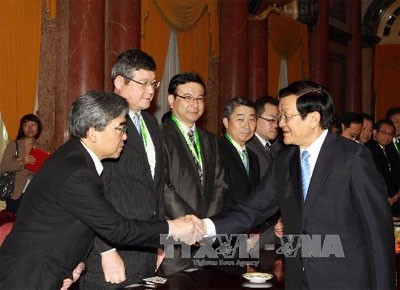 Presiden Vietnam Truong Tan Sang menerima Ketua Persekutuan Legislator Persahabatan Jepang-Vietnam - ảnh 1