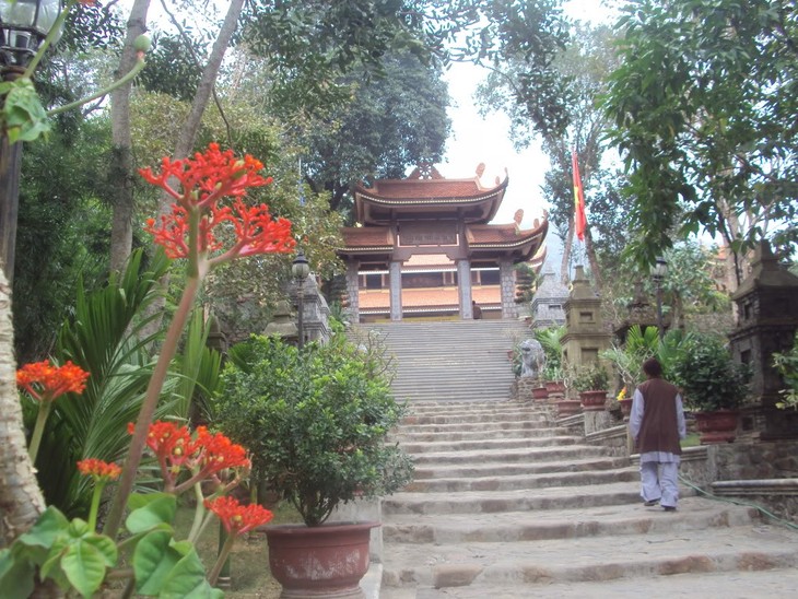 Semangat memasuki kehidupan dari mazhab agama Buddha Truc Lam Yen Tu - ảnh 3