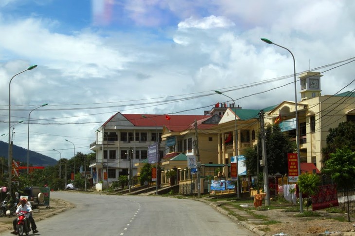 Pembangunan pedesaan baru di kecamatan pegunungan Huoi Leng, kabupatan Muong Cha, provinsi Dien Bien - ảnh 1