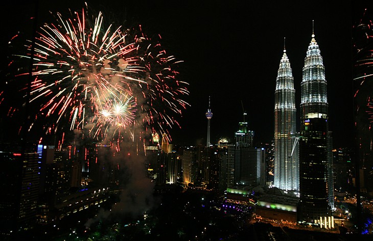 Asia merayakan Hari Raya Tahun Baru Tradisional Imlek - 2014. - ảnh 1