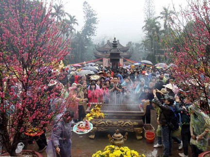 Faktor-faktor budaya dalam pesta adat di Vietnam - ảnh 2