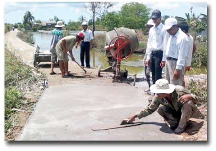 Membangun pedesaan baru di provinsi Gia Lai: Pembaruan di atas fundasi lama - ảnh 2