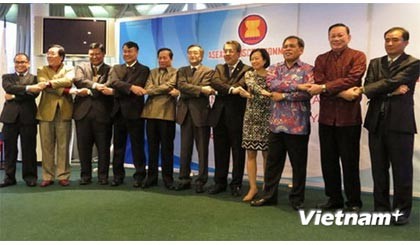 Hari ASEAN di Rusia turut memperkokoh solidaritas ASEAN - ảnh 1