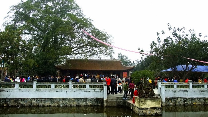 Kepercayaan memuja Sang Ibu-Daya hidup yang tahan lama dalam kehidupan spirituil orang Vietnam - ảnh 1