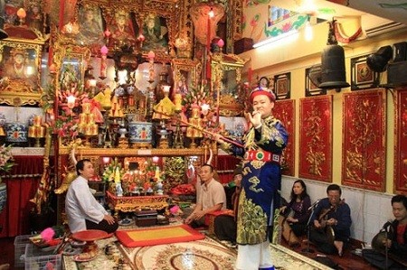 Ritual kepercayaan memuja Mau dalam arus budaya kontemporer - ảnh 2