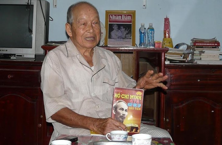 Pham Hung Anh yang lebih dari separo abad menjadi kolektor bahan-bahan tentang Presiden Ho Chi Minh - ảnh 1