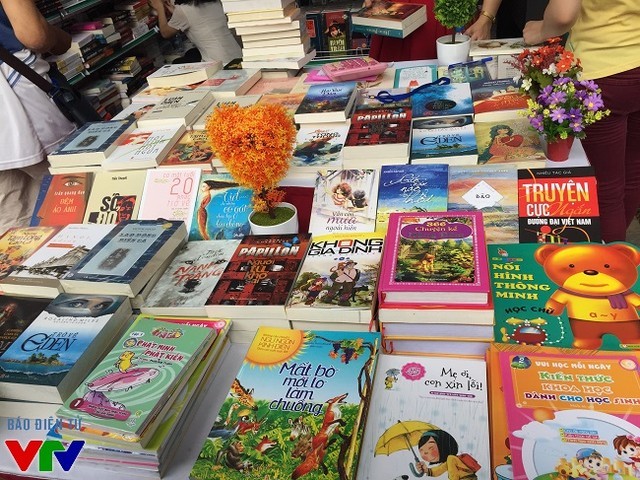 Pekan Raya dan Pameran Buku Internasional-Kesempatan memperkenalkan buku Vietnam kepada dunia - ảnh 1