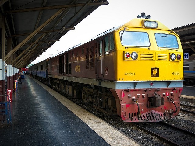 Pemerintah Thailand mengesahkan rancangan kerjasama perkereta-apian dengan Tiongkok - ảnh 1