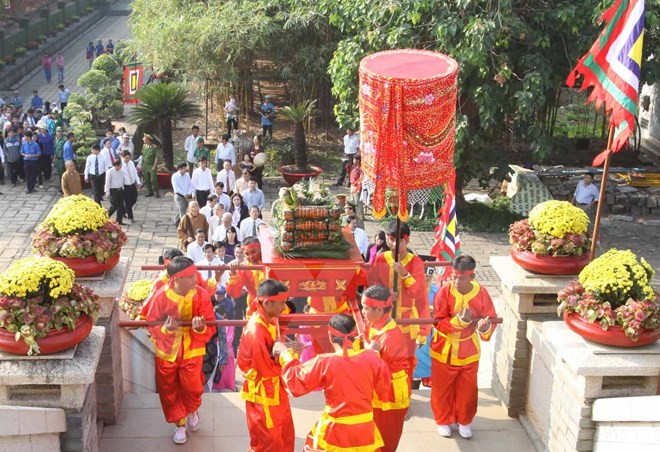 Kota Ho Chi Minh mengadakan upacara mempersembahkan kue tet kepada Cikal Bakal Raja Hung - ảnh 1