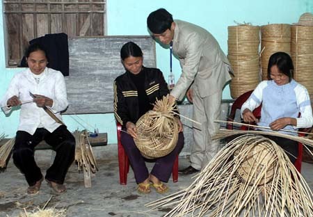 Tahap 2016-2020 berusaha mememberikan pendidikan kejuruan kepada 5,5 juta pekerja daerah pedesaan - ảnh 1