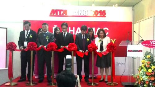 Membuka pamerna internasional MTA Hanoi 2016 - ảnh 1