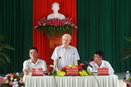 Sekjen Nguyen Phu Trong mengunjungi kabupaten Dien Khanh, provinsi Khanh Hoa - ảnh 1