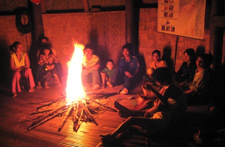 Ruang budaya di sekitar dapur dari warga etnis minoritas - ảnh 1