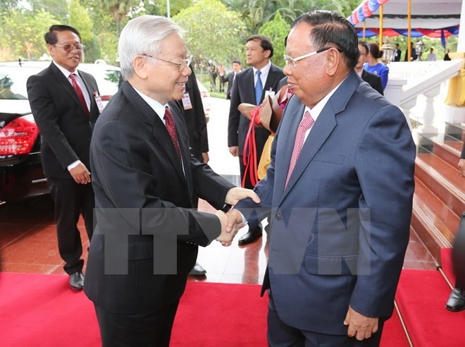 Sekjen Nguyen Phu Trong mengakhiri dengan baik kunjungan persahabatan resmi di RDR.Laos - ảnh 1