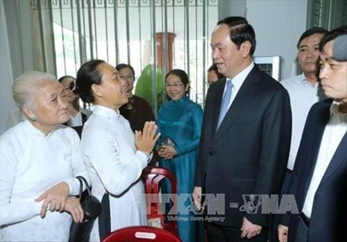 Presiden Tran Dai Quang menyambut baik Katedral Utama, Provinsi Gerejani kota Ho Chi Minh - ảnh 1