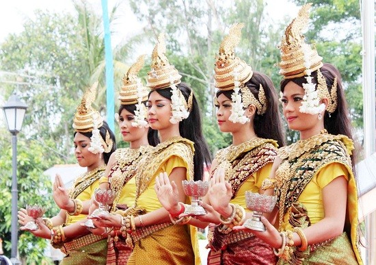 Hari Raya Tahun Baru dari Kamboja, Laos, Myanmar dan Thailand tahun 2017 - ảnh 1