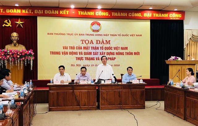 Peranan Front Tanah Air Viet Nam dalam menggerakkan dan mengawasi pembangunan pedesaan baru - ảnh 1