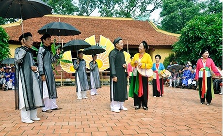 Musim semi tiba turut bergembira pada Pesta nyanyian lagu-lagu Dum di Kota Hai Phong - ảnh 1