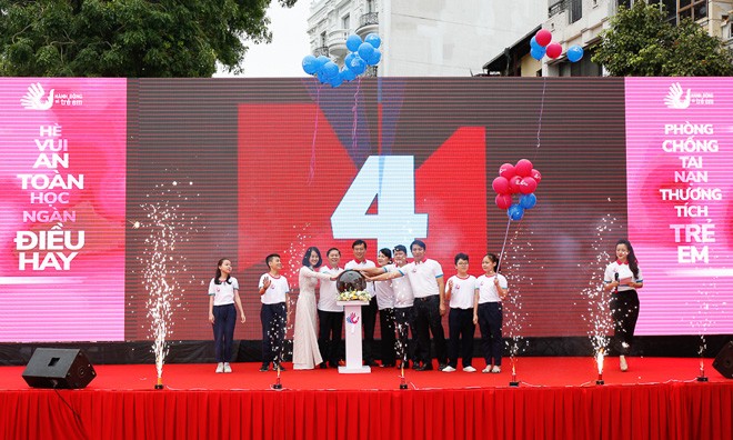 Acara mencanangkan kampanye “Bertindak demi anak-anak- Pembukaan musim panas 2019” - ảnh 1