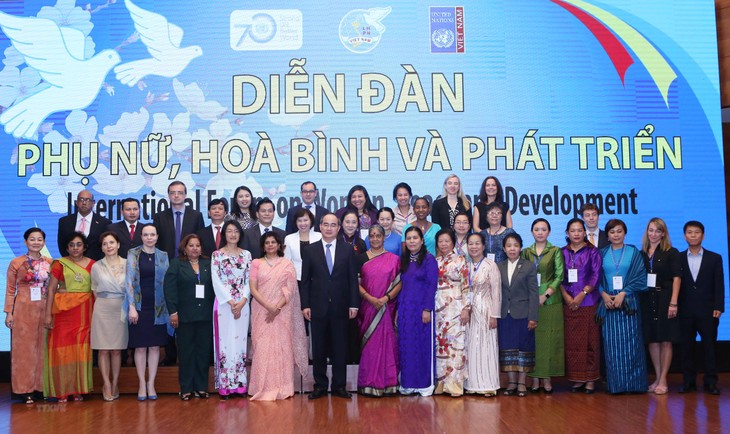 Prestasi besar dalam melaksanakan kesetaraan gender di Viet Nam - ảnh 1