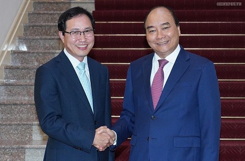 PM Nguyen Xuan Phuc menerima Presiden Direktur Grup Samsung Viet Nam - ảnh 1