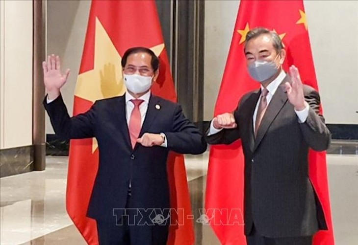 Hubungan Viet Nam-Tiongkok Berikan Kepentingan Praktis Bagi Rakyat Dua Negeri - ảnh 1