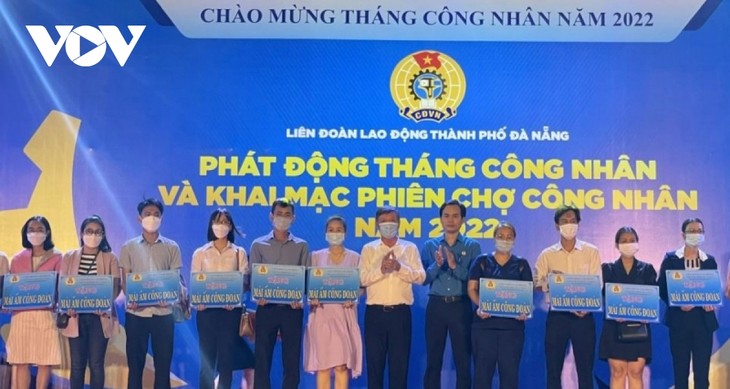 Kota Da Nang Sambut Bulan Buruh dan Buka Pasaran Buruh 2022 - ảnh 1