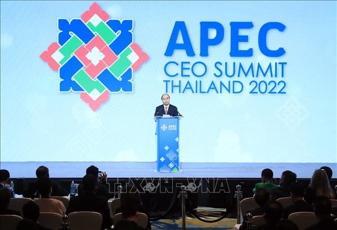 Presiden Nguyen Xuan Phuc Sampaikan Pidato di KTT Badan Usaha APEC 2022 - ảnh 1