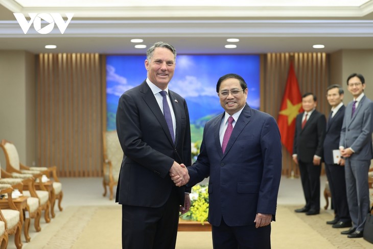 PM Pham Minh Chinh Terima Deputi PM Merangkap Menhan Australia, Richard Marles - ảnh 1