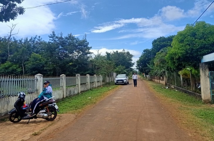 “Provinsi Dak Lak: Dukuh-Dukuh Kompak Membangun Pedesaan Baru - ảnh 1