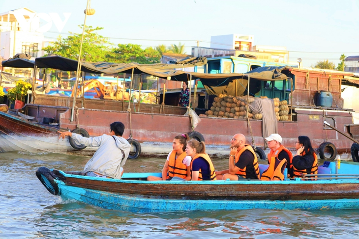 Orang Asing Terkesan dengan Gaya Hidup Orang Vietnam - ảnh 1