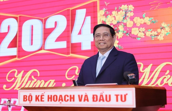 PM Pham Minh Chinh: Bersama dengan Vietnam Bertindak demi Satu Dunia yang Kian Lebih Baik - ảnh 1