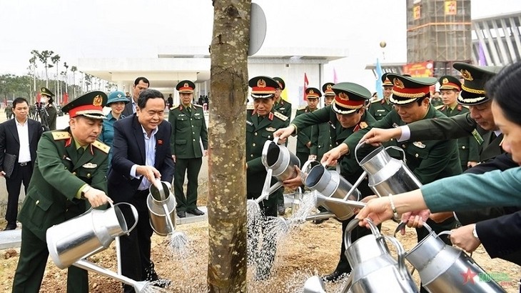 Canangkan “Festival Penghijauan Selama-Lamanya Mengenang Presiden Ho Chi Minh” - ảnh 1