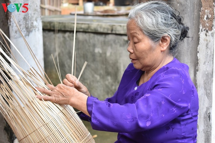 ຖູສີ - ໝູ່ບ້ານອາຊີບສານໄຊທີ່ມີມາເປັນເວລາ 200 ກວ່າປີຢູ່ ຮຶງອຽນ - ảnh 2