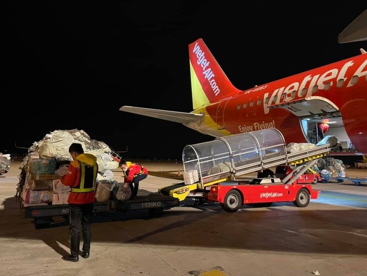 Vietjet ແມ່ນ​ບໍ​ລິ​ສັດ​ການ​ບິນ​ຂົນ​ສົ່ງ​ສິນ​ຄ້າ​ດີ​ທີ່​ສຸດ​ໃນ​ປີ 2020 - ảnh 1